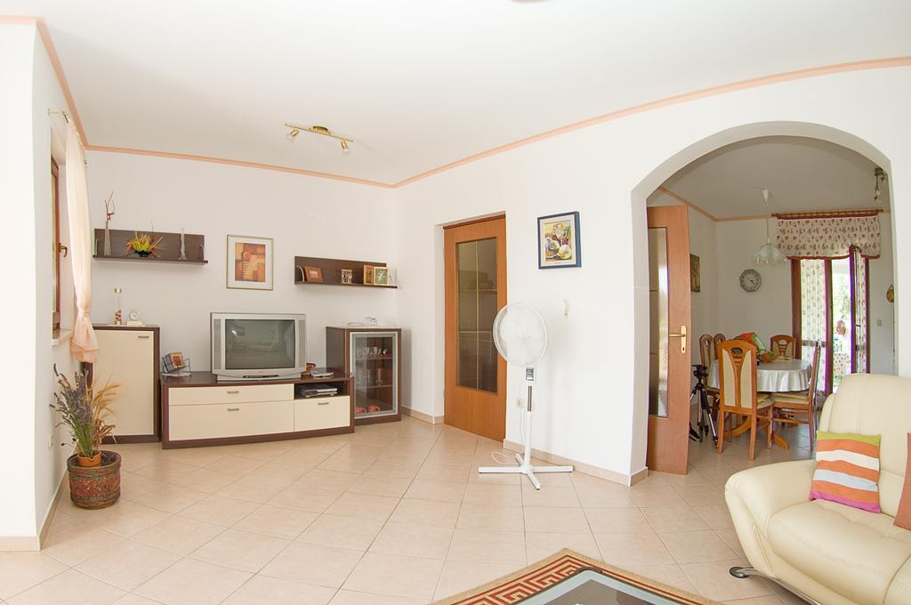 Holiday Home Magnolia Tar-Vabriga Zimmer foto